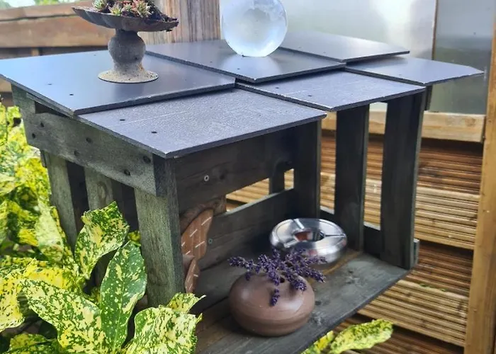 Neu! Eulennest アパート *